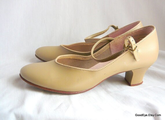 retro mary jane shoes