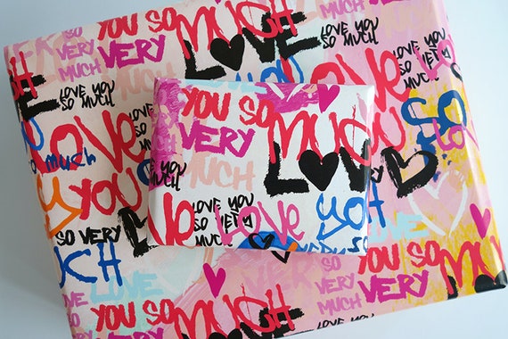 LOVE GRAFFITI WRAPPING PAPER
