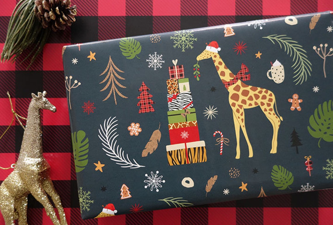 Giraffe Christmas Wrapping Paper 