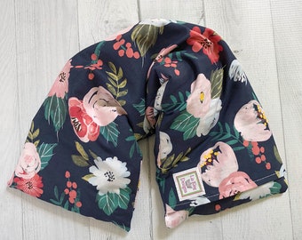 Long Heating Pad, Microwavable, Neck Wrap, Hot Cold Therapy, neck warmer, Removable cover, Aromatherapy, Gift, Hot Pack, flowers on Navy, 1