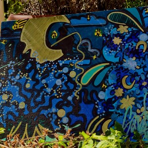 Título: “noche azul” - Doodle Art, dibujado a mano, pieza única, arte callejero, pintura en lienzo, paisaje floral surrealista, arte con marcadores, regalo