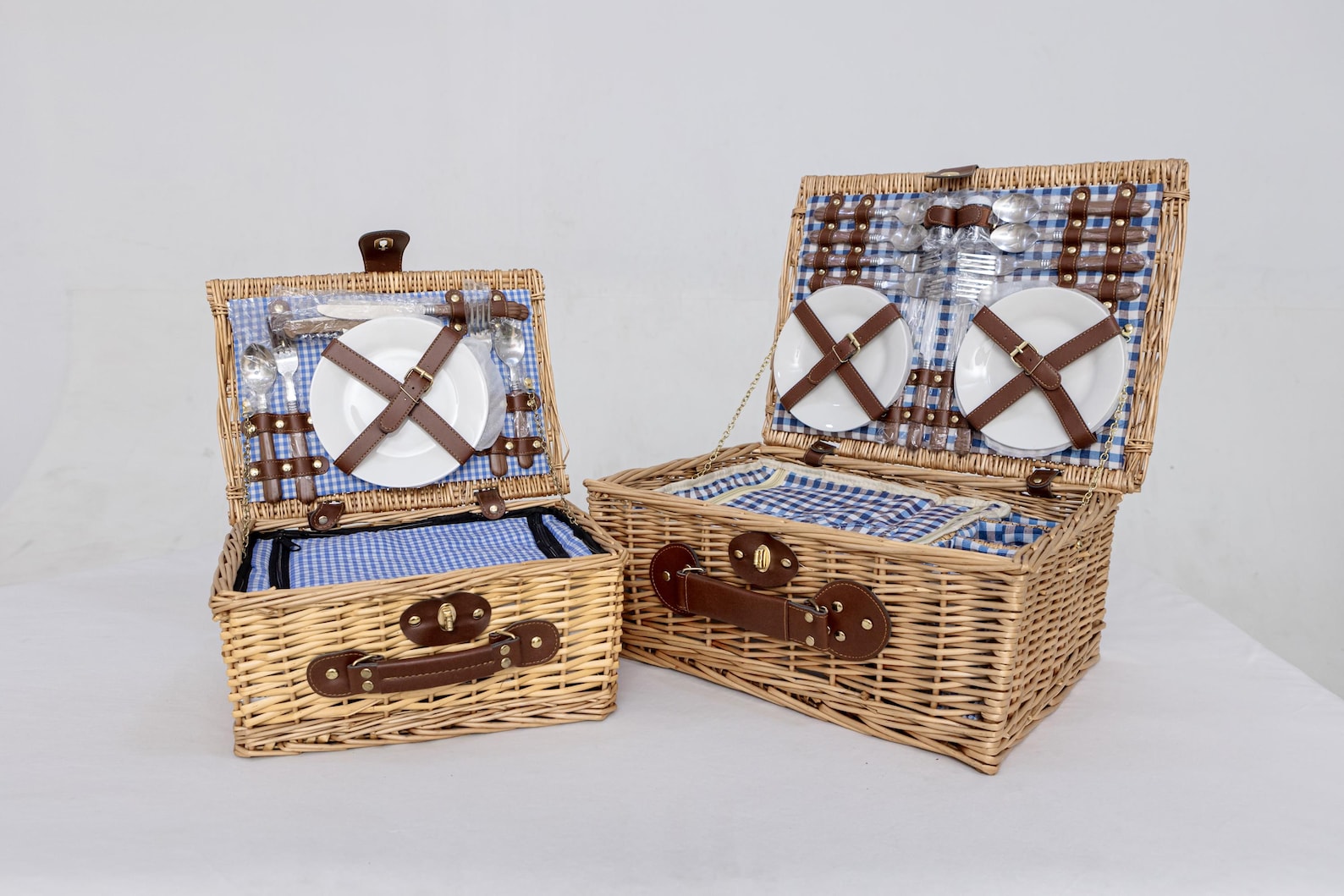 Wicker Picnic Basket Set for Four: Gingham Liner, Willow Hamper - Blue