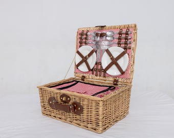 Wicker Picnic Basket Set for Four: Gingham Liner, Willow Hamper