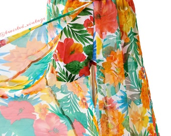 90s Vintage NEW FAST 40 by C&A Skort Shorts Overskirt Belt Tropical Floral M