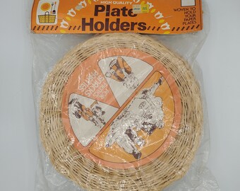 New 70s Vintage Woven Straw Paper Plate Holders Set of 4