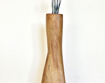 Wooden vase - Long Lady