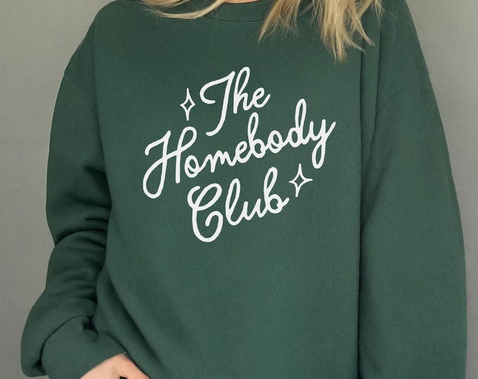 Homebody Club Cozy Sweatshirt | Unisex Pullover for Introverts  | Perfect Gift for Home Lovers | Oversized Crewneck Shirt | Lounge Wear
