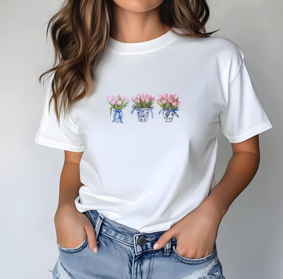 Vintage Chinoiserie Floral Vase | Tulip Graphic Tee | Gift for Garden Lovers | Coquette Spring Fashion | Minimalistic Chinoiserie Floral Tee