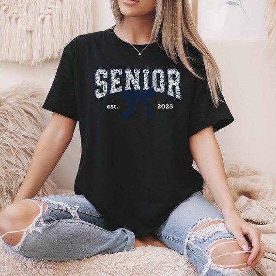 Chinoiserie Senior 2025 T-Shirt | Class of 2025 Graphic Tee | Senior Year Shirt | Senior 2025 Graduation Shirt | Unique Gift for Graduates