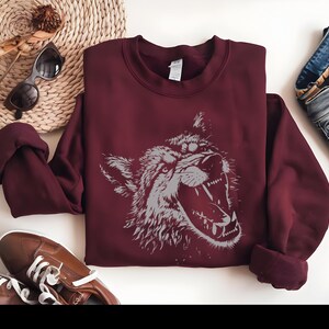 T-shirt graphique Loup | T-shirt au design animalier audacieux pour les amoureux de la nature | chemise d&#39;art animalier pour les amateurs de plein air | Cadeau unique pour amoureux des loups