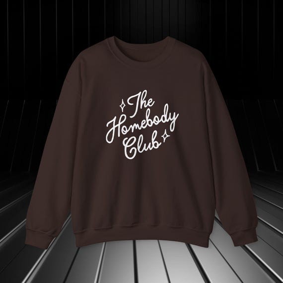 Homebody Club Cozy Sweatshirt | Unisex Pullover for Introverts  | Perfect Gift for Home Lovers | Oversized Crewneck Shirt | Lounge Wear