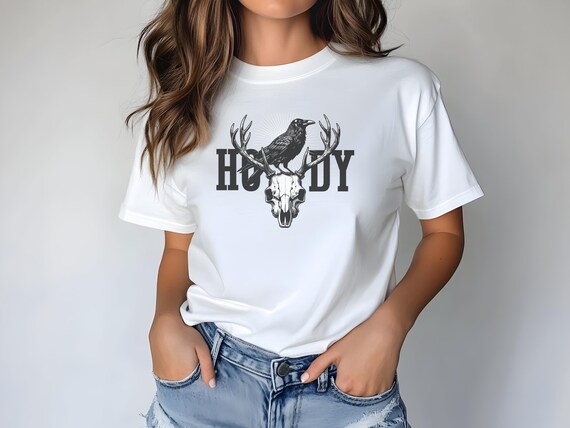 Howdy Raven Skull T-Shirt| Gothic Western Shirt| Halloween Skull Sweatshirt| Spooky Cowboy Tee| Dark Aesthetic Raven Shirt | Vintage Western