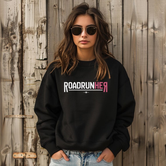 Roadrunher Women’s Adventure Graphic T-Shirt | Retro Hiking & Running Tee Pink | Road Trip Sweatshirt | Vintage Explorer Fashion