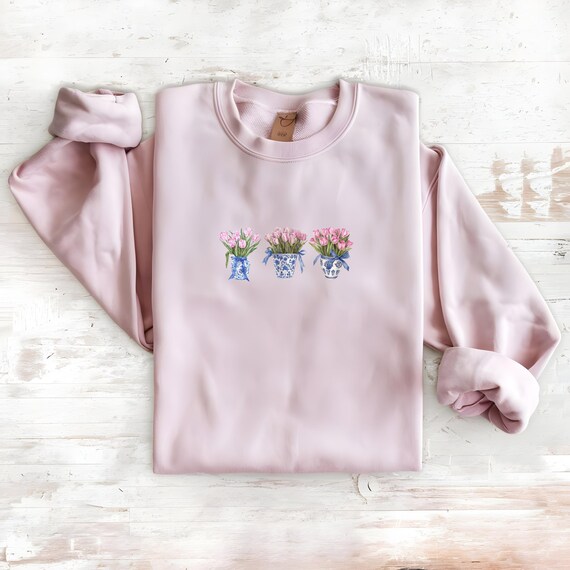 Vintage Chinoiserie Floral Vase | Tulip Graphic Tee | Gift for Garden Lovers | Coquette Spring Fashion | Minimalistic Chinoiserie Floral Tee