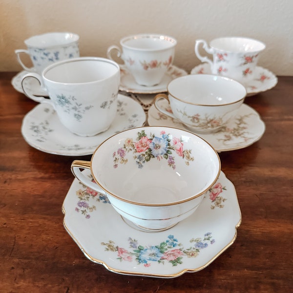 Mismatched Tea cups and Saucers ~ Vintage Tea cups ~ Bridal Party Favors ~ Tea Party ~Vintage party Favors