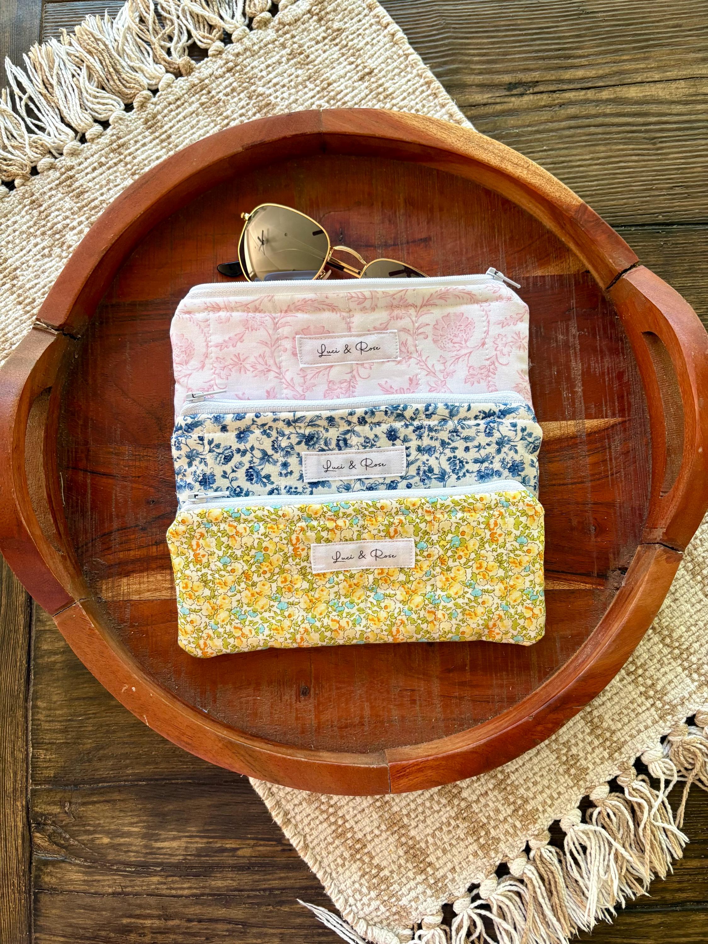 Magsafe Laura Ashley Phone Case Daisy Print Zipper Pouch: Retro
