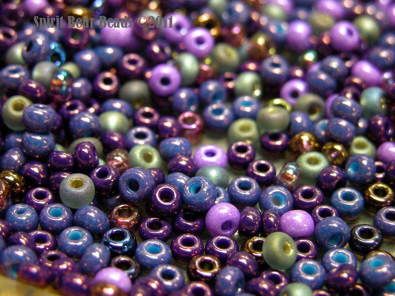 Stroll Through Lavender Fields, Seed Beads, bead mix, Size 6, Purple color image 1