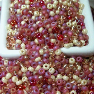 Raspberry Cheescake, Pink and Cream, Czech Seed Bead mix, Size 6, 50 gram lot image 2