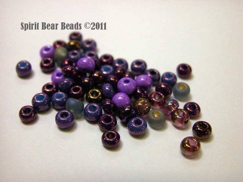 Stroll Through Lavender Fields, Seed Beads, bead mix, Size 6, Purple color image 2