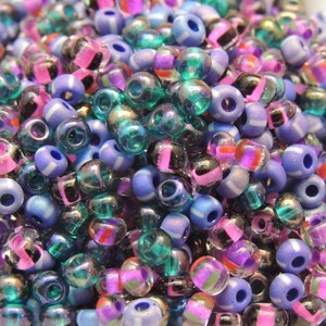 Berry Surprised Mix Green Czech Glass seed bead mix size 6
