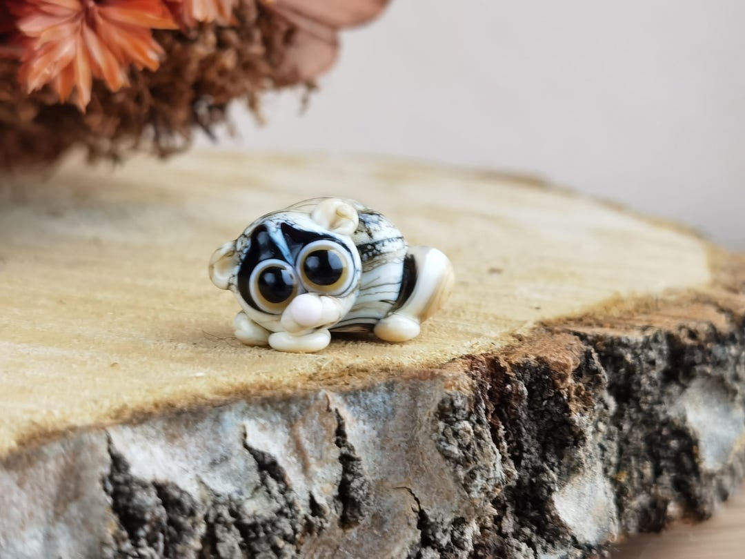 Illustration of Lemur Cage Decoration With Glass