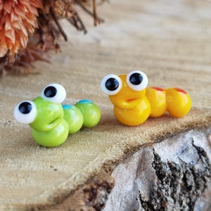 Glass figurines miniature worm figurine glass worm Tiny glass animals tiny caterpillar worm ornament Aquarium decoration Terrarium figure