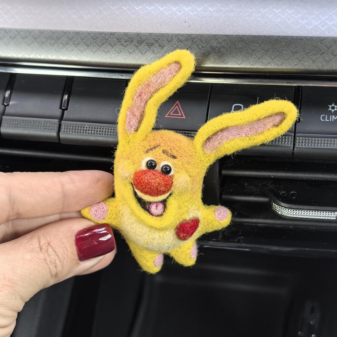 Car Decor Rabbit Air Vent Clip Hare Ornament Rabbit Figurine Car Charm ...