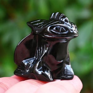 1.5 Inches Natural Obsidian Hand Carved Dragon,Quartz Crystal,Crystal Skull,Crystal Gift,Home Decor,Crystal Healing,Crystal Deocor