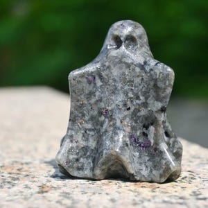 2,2-Zoll-Yooperlit-Geist, Kristallheilung, Geist-Statue, Kristallgeschenk, Geschnitzter Kristall, Kristallgeist, Geist-Verzierung, Yooperlite-Statue