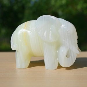 2,6 &quot;&quot;Afghanistan Jade geschnitzter Elefant, Quarzkristall, Kristallschädel, Kristallgeschenk, Wohnkultur, Kristallheilung, Kristallverzierung.&quot;