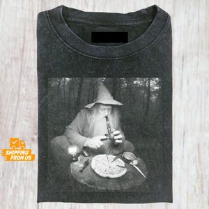 Koszulka Fantasy Gandalf Graphic Comfort Colors, Koszulka Witchy Vibes, Magiczny gadżet filmowy, Koszulka Wizard Tee, Koszulka rodzinna, Prezent dla fana