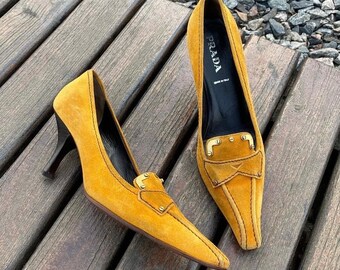 Vintage Prada 90s orange heels