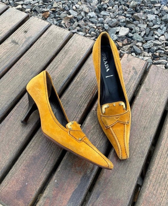 Vintage Prada 90s orange heels - image 1