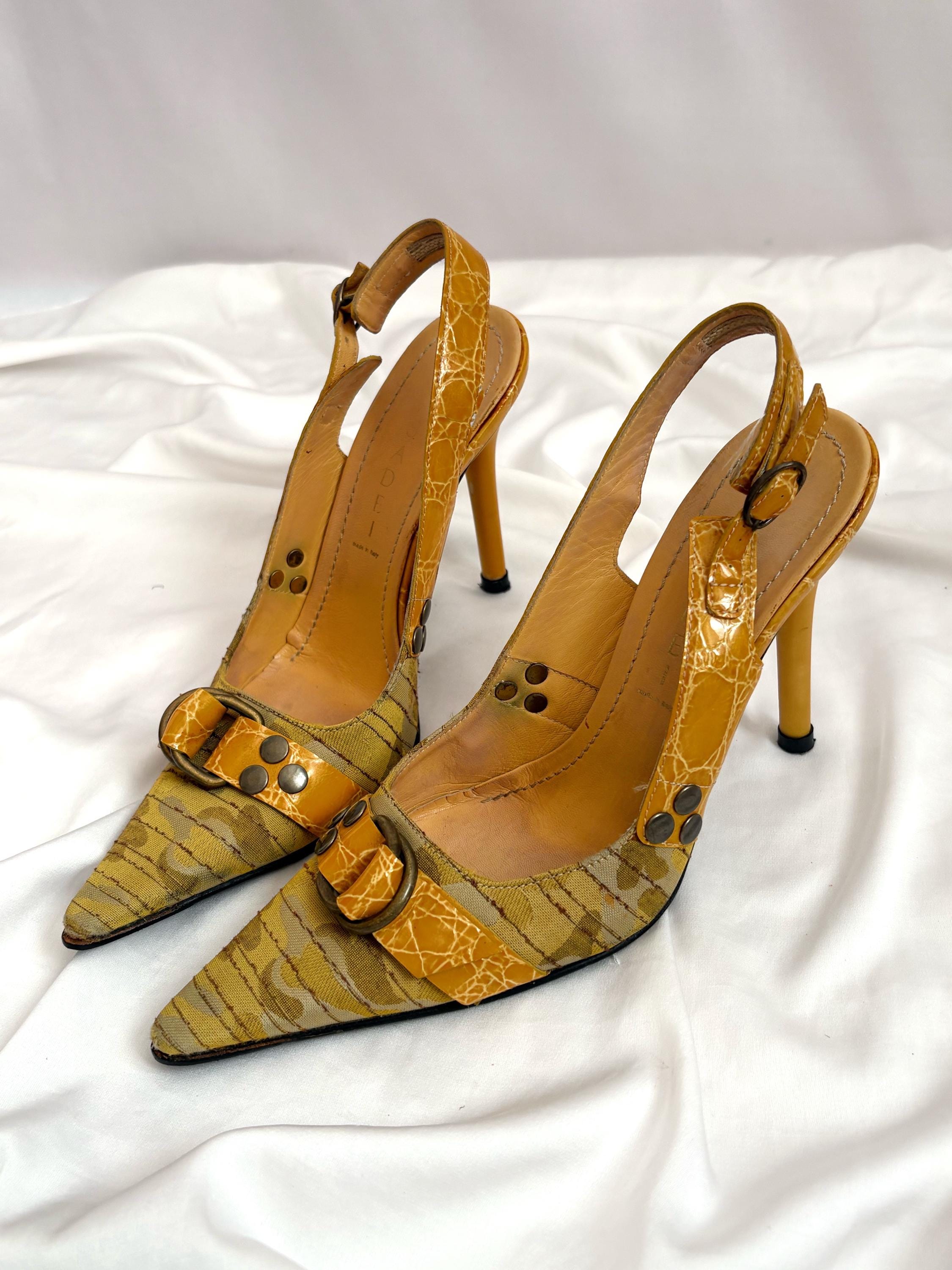 giuseppe zanotti ジュゼッペザノッティ　ヒール　パンプス ジュゼッペザノッティGIUSEPPE ZANOTTI エナメルヒールパンプス