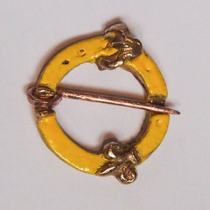 Belt shaped pins for SCA knights, apprentices and protegees