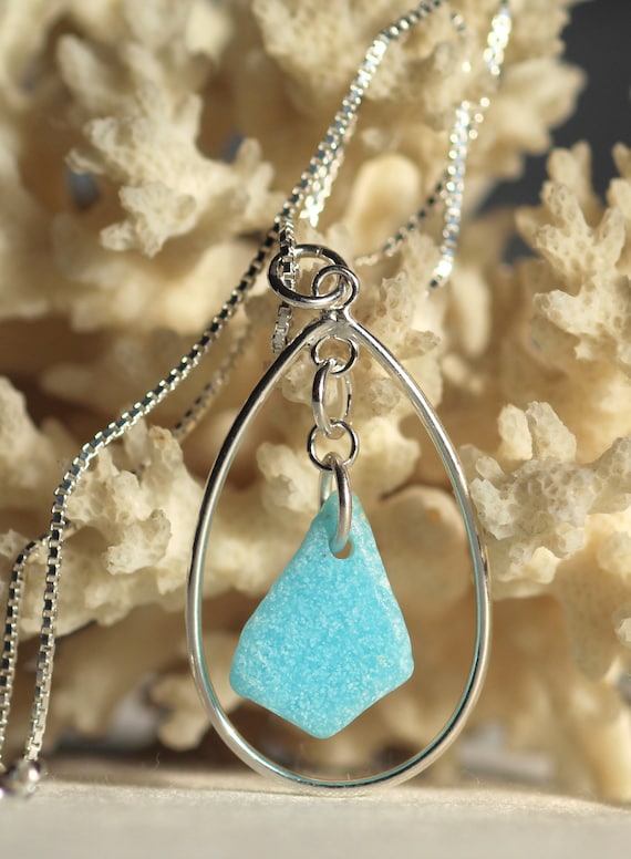 Handmade in Hawaii Teal Sea Glass necklace Whale tail charm SS Chain Valentine