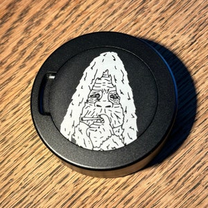 The Minimal - Customizable metal can/tin/box for snus, ZYN, nicotine pouches. Put your own logo or text on a durable metal snus container.