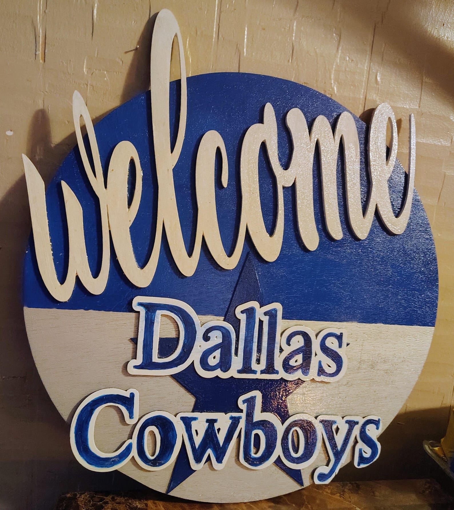 Welcome Sign Dallas Cowboys | Round Wooden Wall Decor | Sports Team ...
