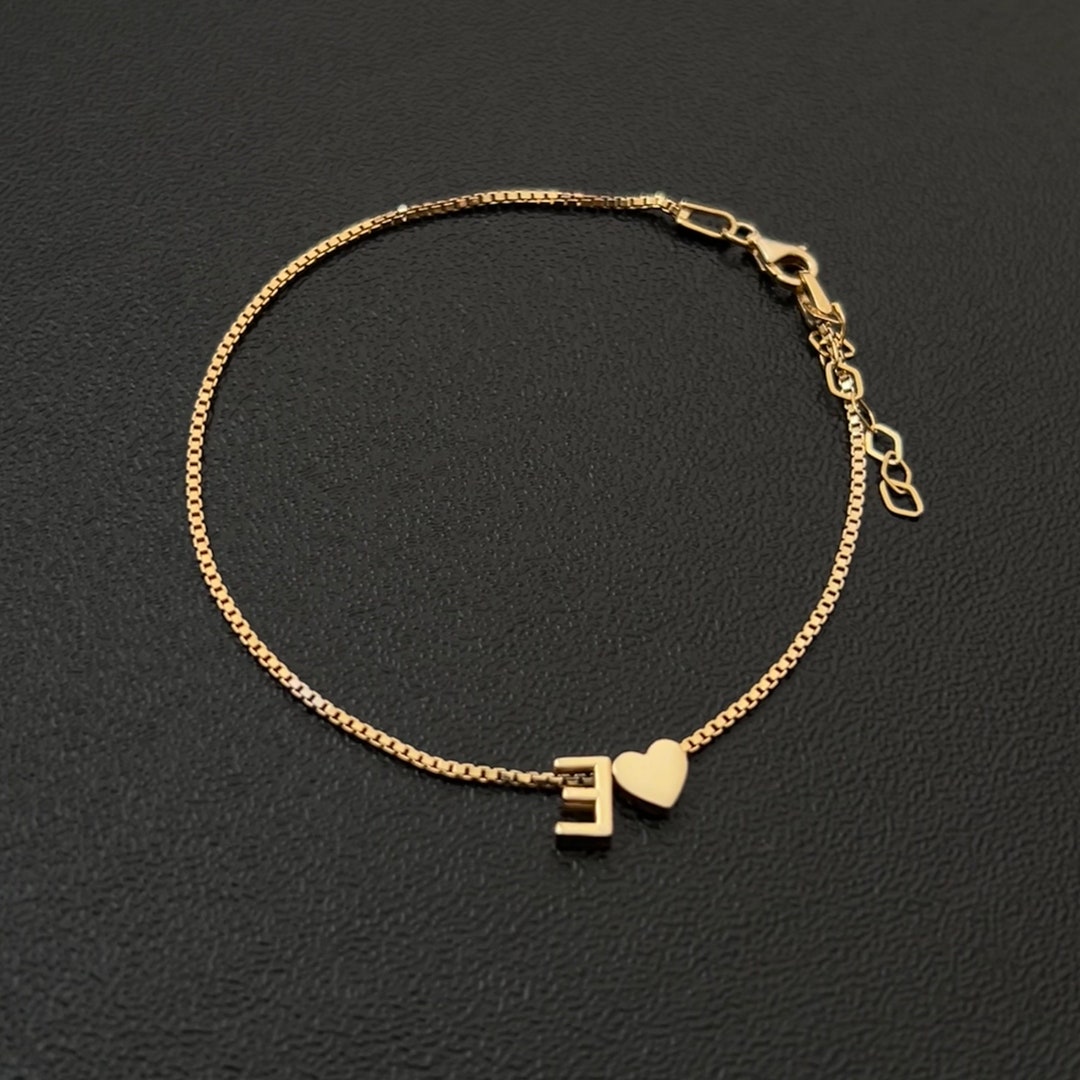 Gleamart Bracciale A Giro Con Iniziale E Cuore, In Acciaio Inox, Regolabile, Per Donna, Confezione Regalo
