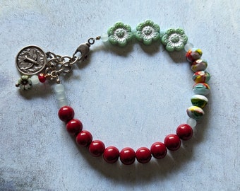 Bracelet joyeux rouge et bleu, perles tchèques, bleu aqua clair et rouge cerise, rondelles colorées, longueur réglable, perles de fleurs, bateau libre