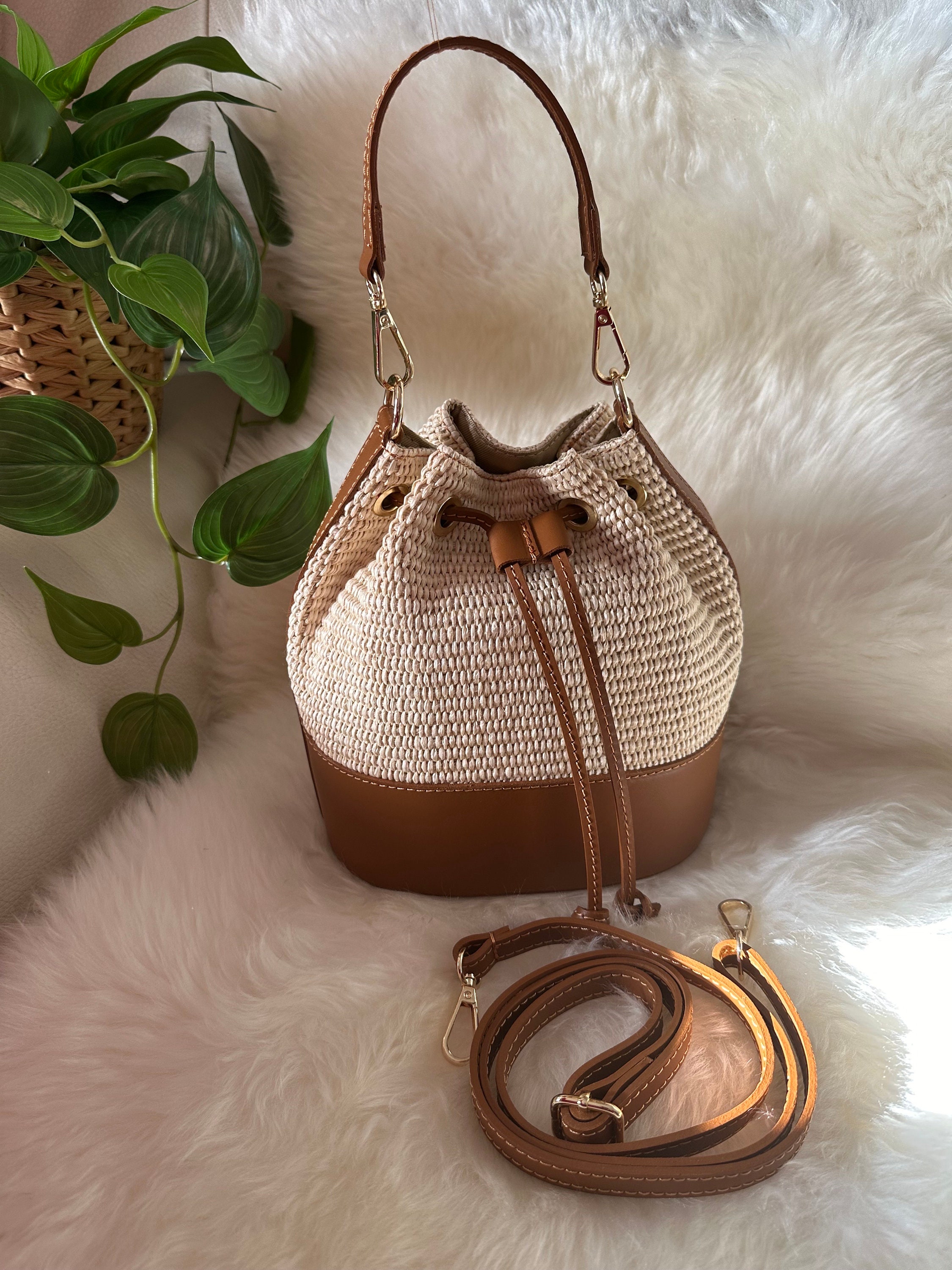 Raffia bucket bag hotsell