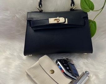 bolso pequeño y elegante con bandolera, hecho en Italia en piel auténtica, mini kelly