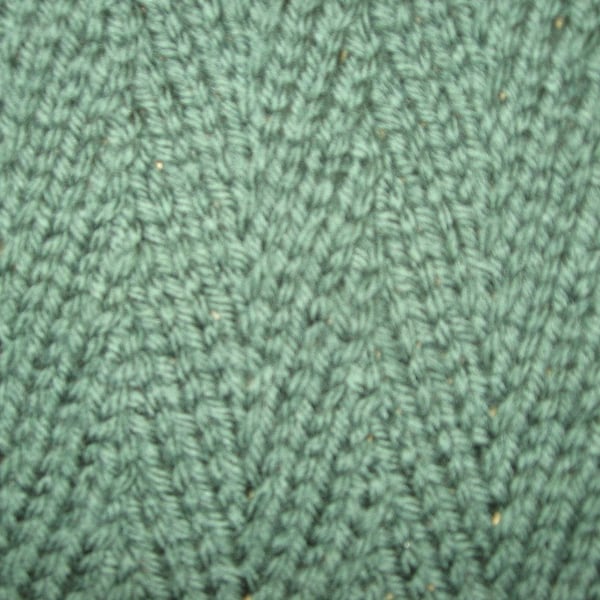 Randall Herringbone Schal Strickanleitung