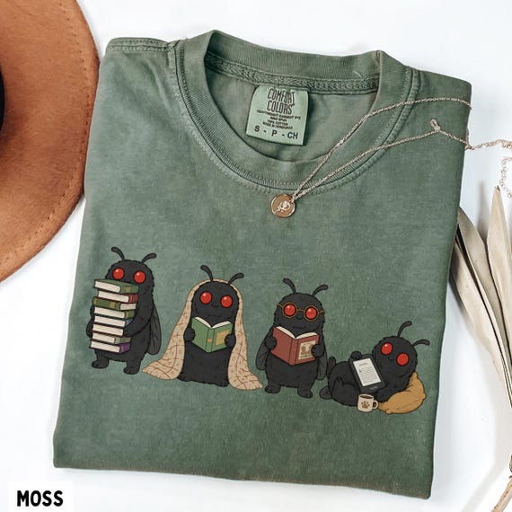 Cute Mothman Reading Shirt Bookish Moth T-Shirt Cryptid Shirt Book Lover Gift Dark Academia Funny Reading Tee Bookworm Gift Folk Horror Tee