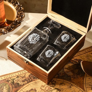 Aangepaste gegraveerde karafset met houten kist, gepersonaliseerde whiskyset voor vader, cadeau bruidsjonker, aangepast cadeau voor echtgenoot, aangepaste barset