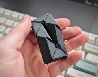 The Wobble Fidget Toy for Office, Everyday Life, School | Colorful Haptic Toy | Quiet Fidget Toy | Therapeutic, Adaptable Toy
