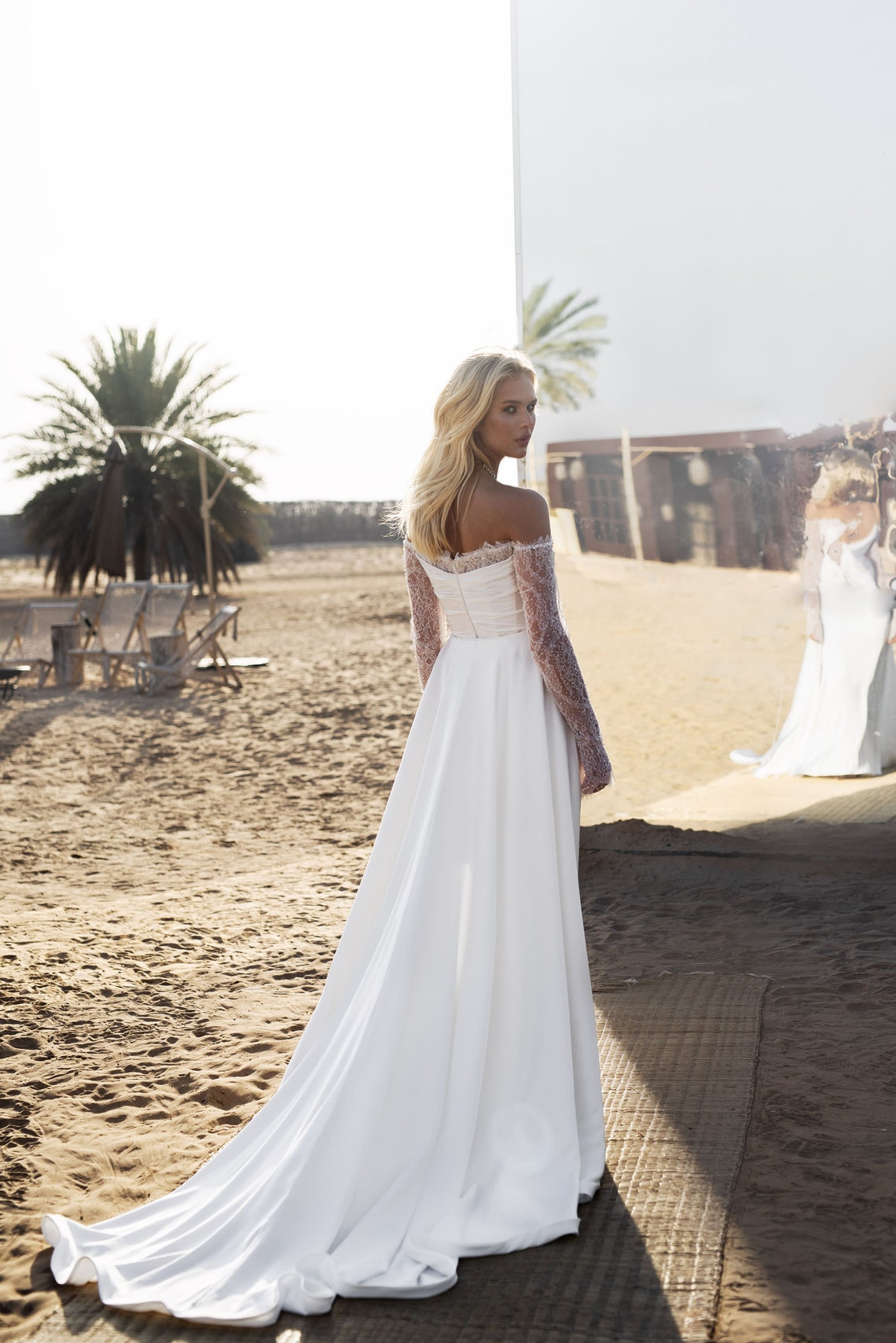 Elegant Form-fitting Wedding Dress With Removable Skirt Fairuza - Etsy