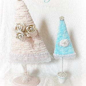 Różowa, turkusowa, shabby chic, szenilowa przędza, owinięta unikatowym wzorem płaskiego drzewka, centralny element dekoracji świątecznej, zestaw 2 sztuk