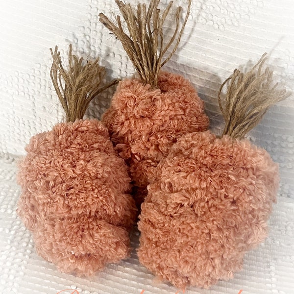 3 Rusty Orange Oval Round Chic Shabby Chenille Yarn 6” CARROTS Easter/Spring Bowl fillers Prim Primitive Farmhouse ECS