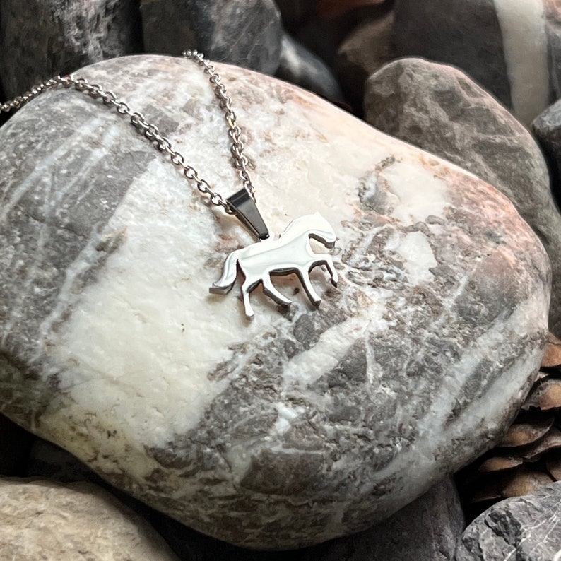 Stainless steel horse lover necklace silver gold Silver